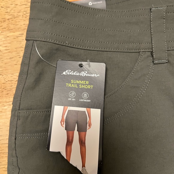 - Eddie Bauer Summer Trail Cargo Short NWT size 16 - Picture 3 of 4